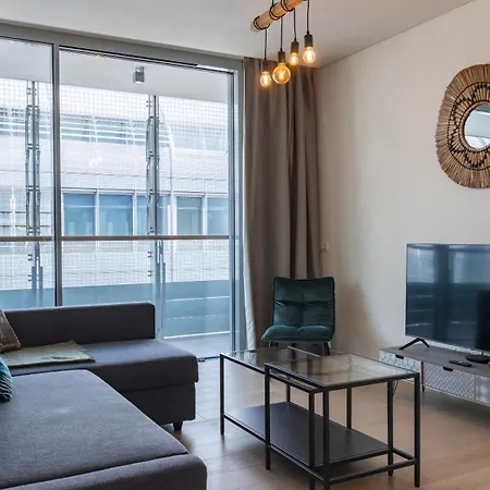 Апартаменти Prime Riverside 1bdr By Lovelystay *